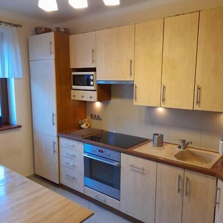 Bronowice- Parter Domu Apartment Krakow Bagian luar foto