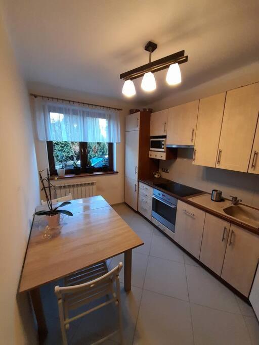 Bronowice- Parter Domu Apartment Krakow Bagian luar foto